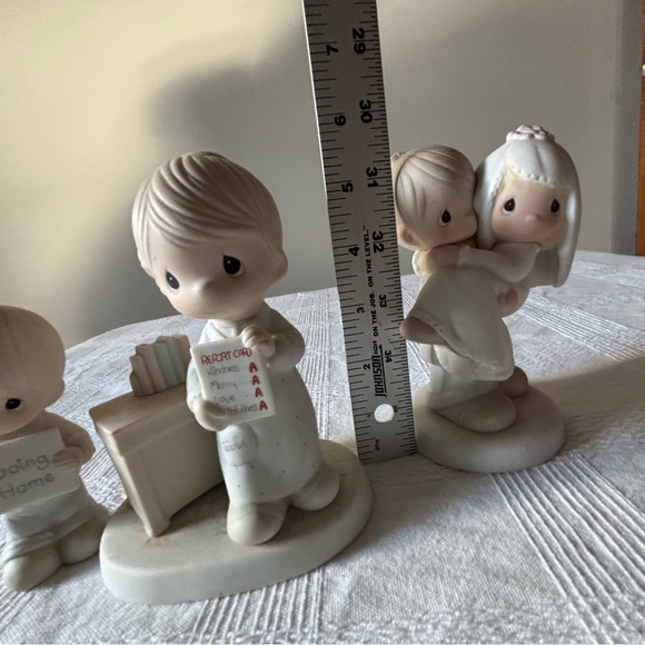 Precious Moments Cake Toppers - Cream and White - Picture 9 of 9